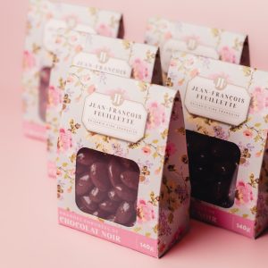 sachet amandes enrobées de chocolat noir